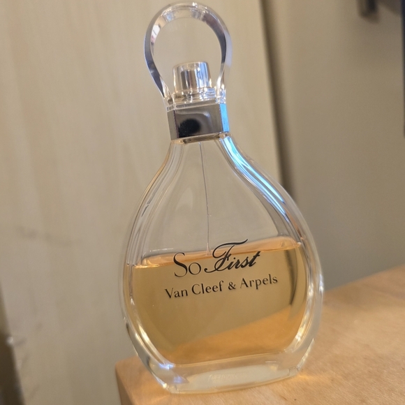 So First By Van Cleef & Arpels Eau De Parfum Spray For Women 3.3oz/100ml - Picture 5 of 6